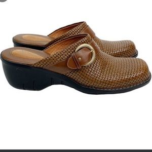 Clarks Artisan Series - Woven Leather Clog Sz 6.5